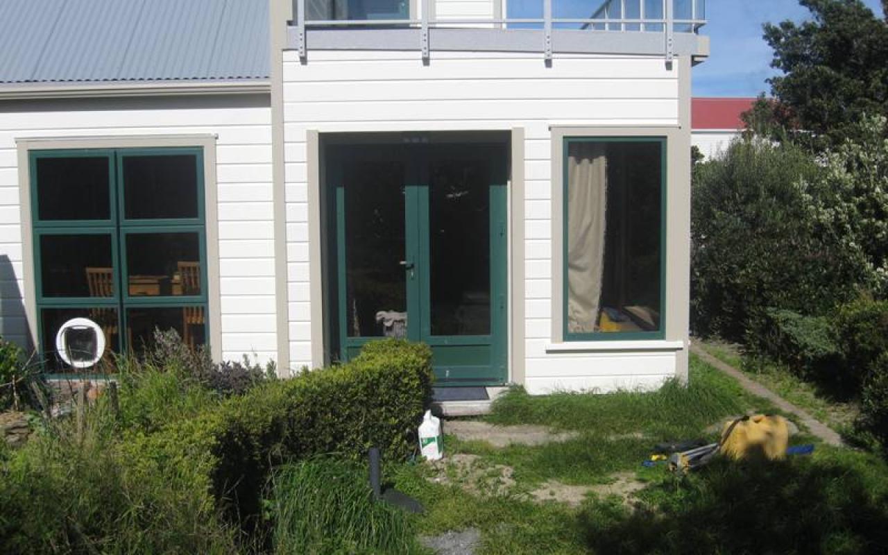 MT Victoria garden slider 01 2389